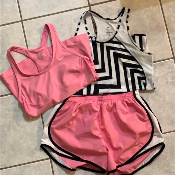 Nike Racerback Tank Top - M - Picture 3 of 5